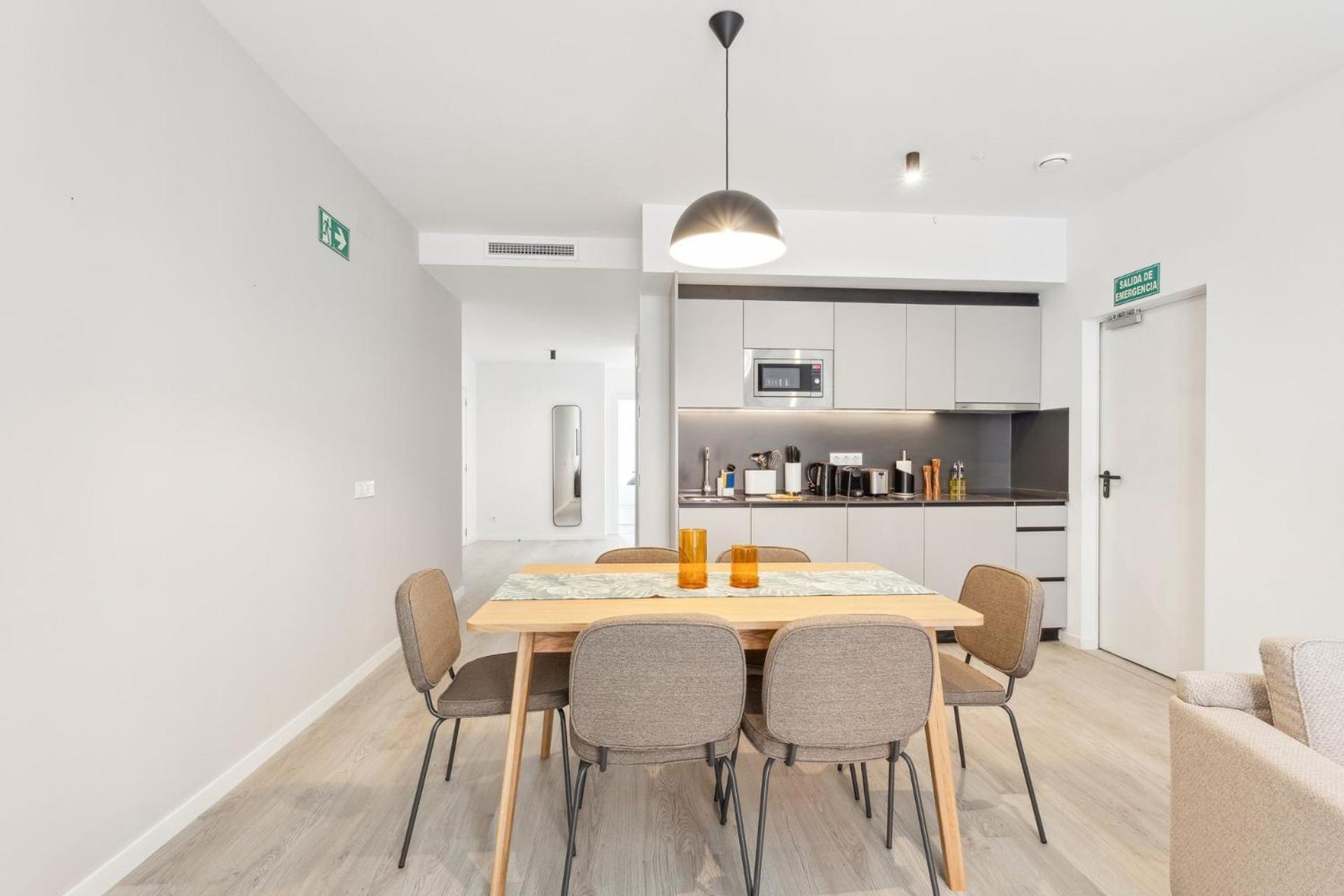 Apartment Limehome Calle De Cadiz